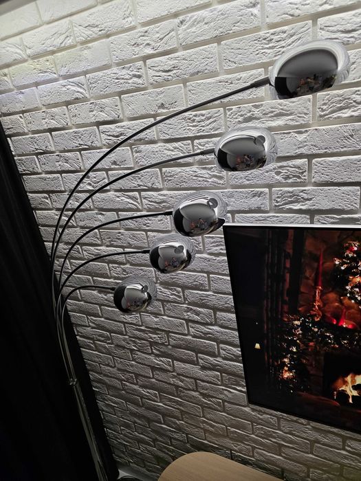 Lampa do salonu srebrna