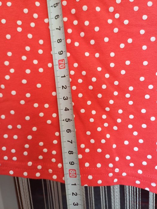 Vestido vermelho com bolinhas brancas (S)
