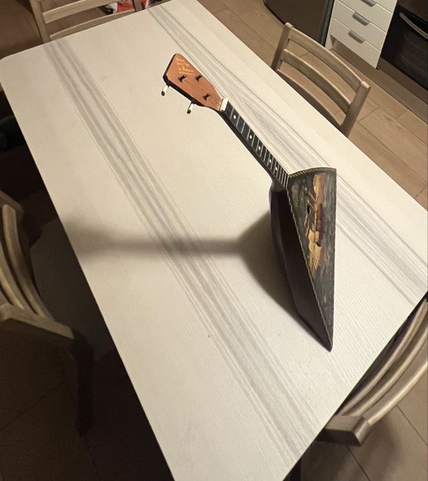 Balalaika Russa Comemorativa "300 Anos S. Petersburgo" - Pintada à Mão