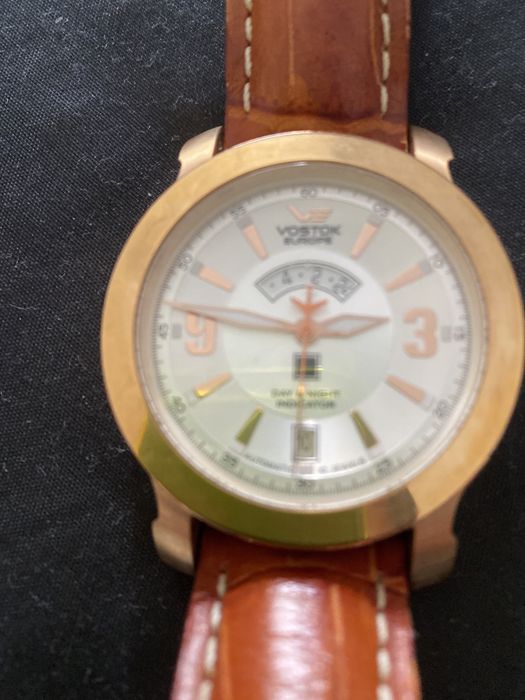 VOSTOK EUROPE ( automatico )