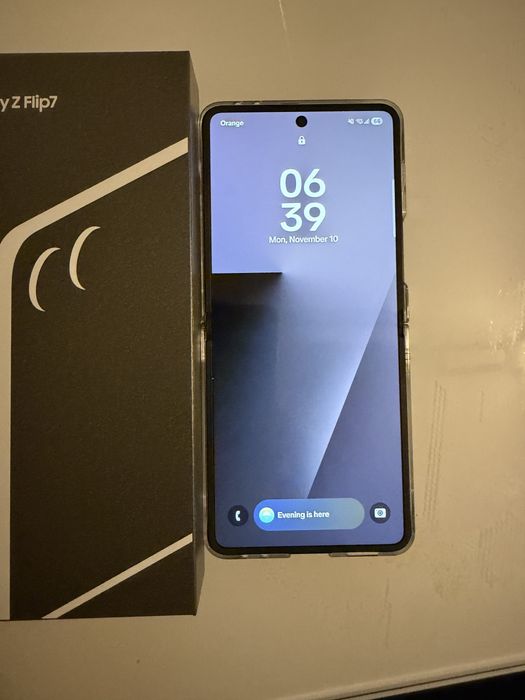 Samsung Galaxy Z Flip 7