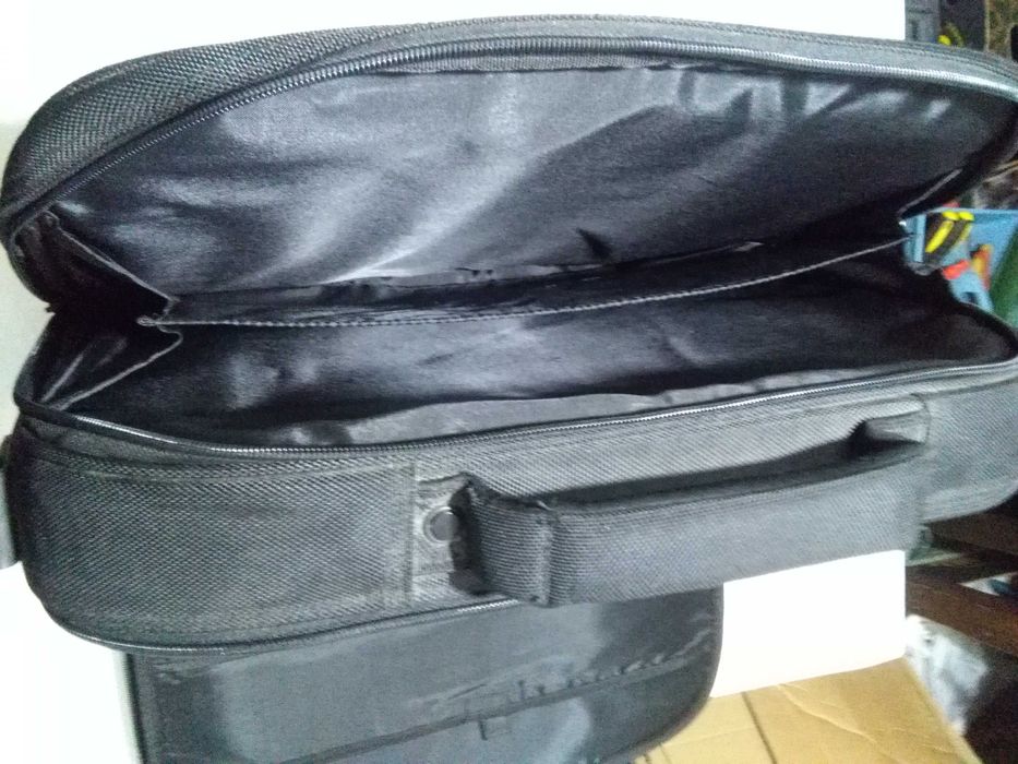 Torba na Laptop 17 cali i Dokumenty Dwu Komorowa Czarna
