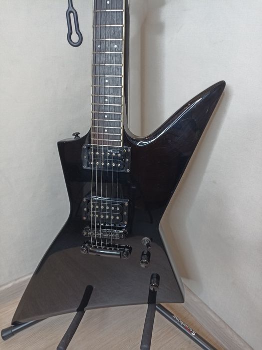 Електрогітара ESP LTD EX-200 Explorer у відмінному стані