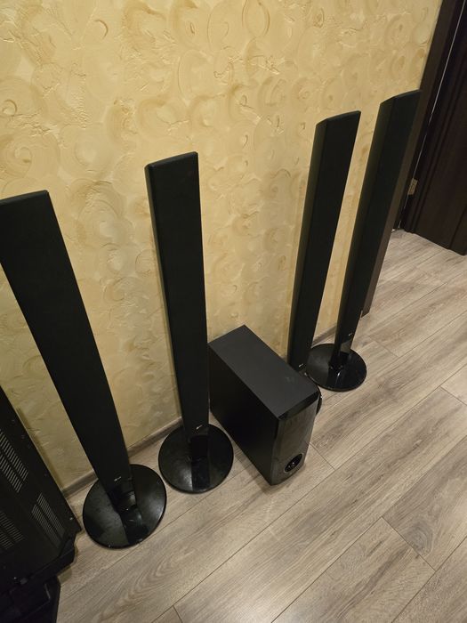 Домашній кінотеатр LG,4 колонки і сабвуфер,без ресівера.