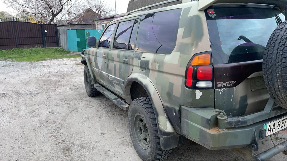 Продаж Авто Mitsubishi Padgero Sport.