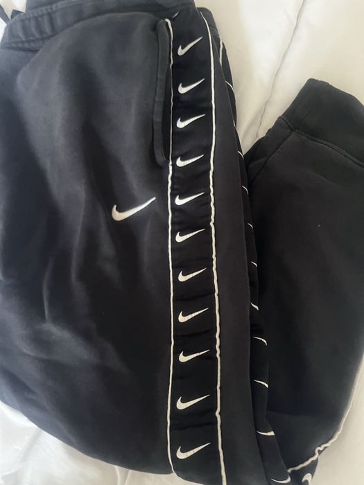 Calcas fato treino XL Nike pretas