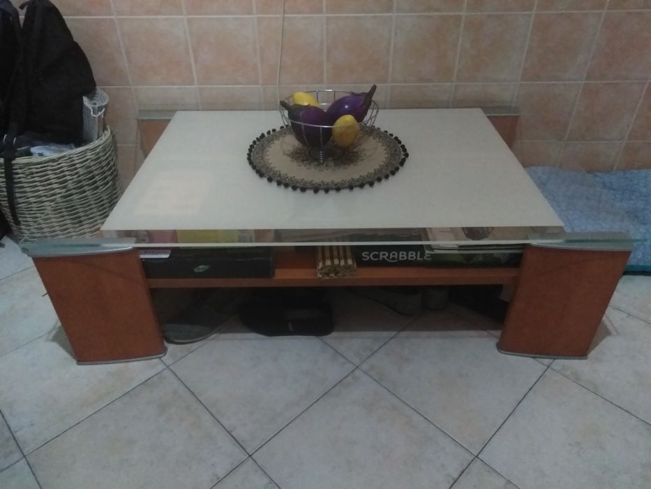 Mesa de centro sala- Desocupar Urgente