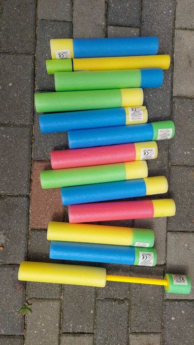 Zabawka działo wodne piankowe 29 cm 13 sztuk