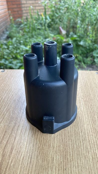 Крышка распрелелителя зажигания на ВАЗ