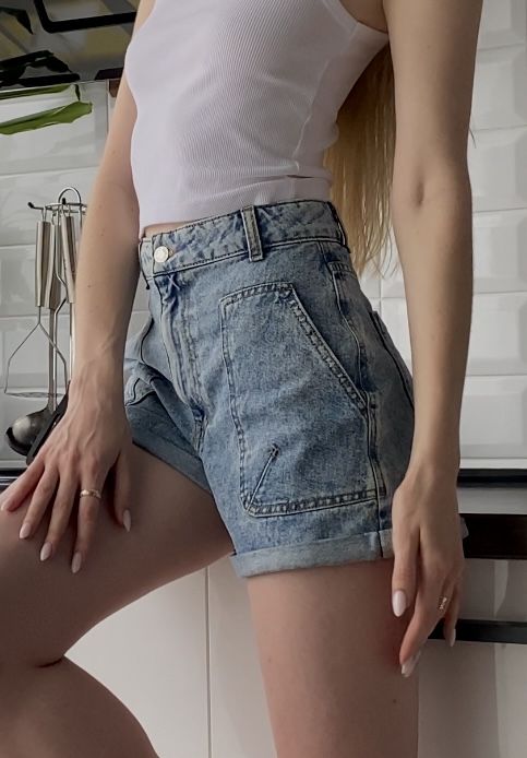 Джинсові шорти 34 розмір
