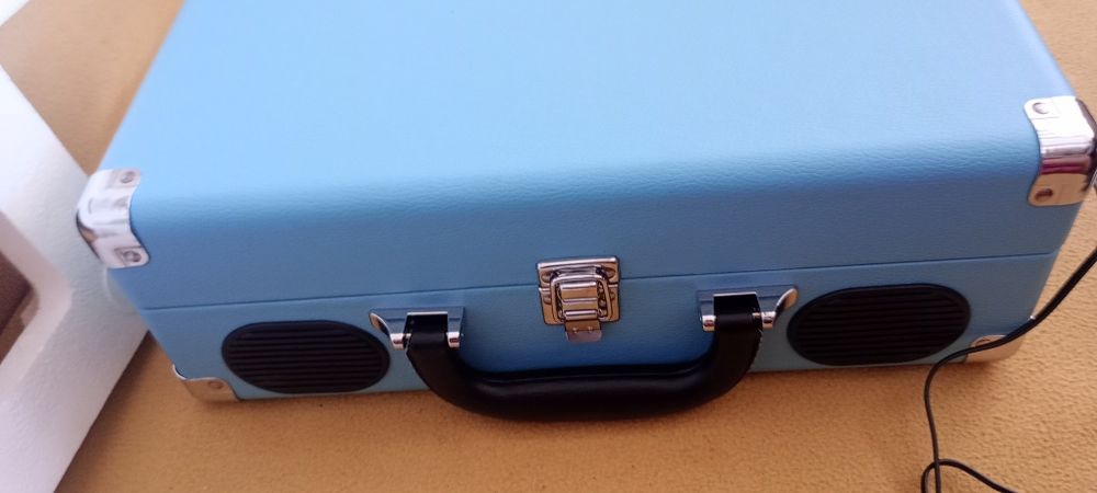 Gramofon vintage walizka