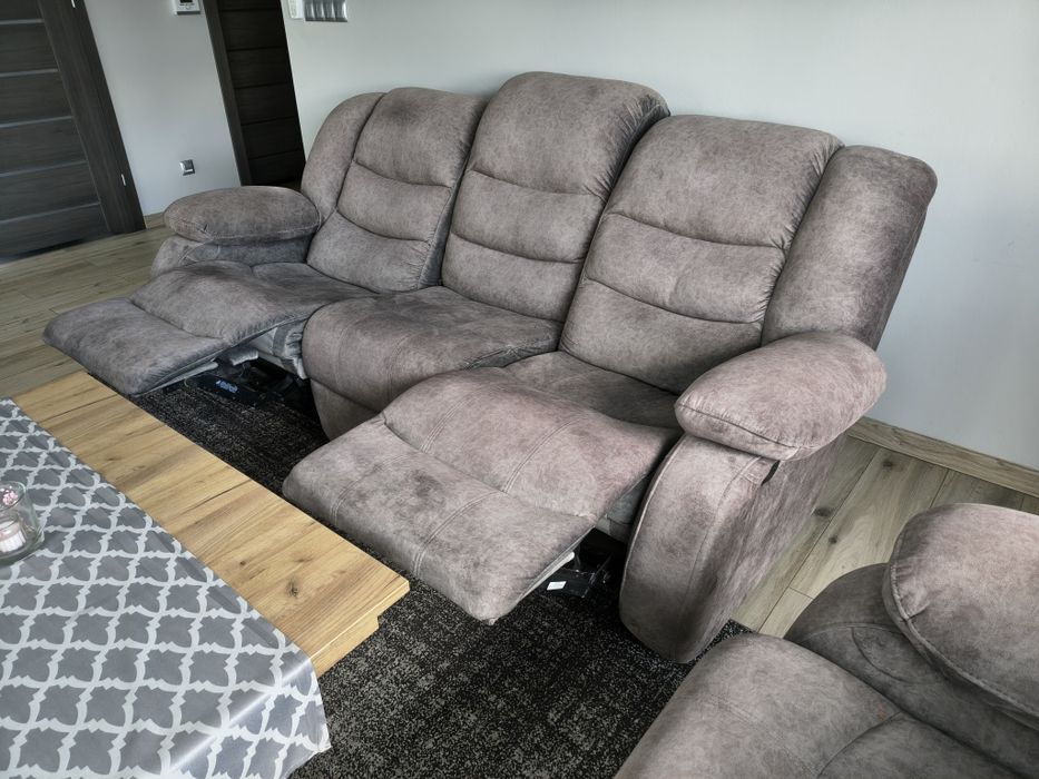 Komplet wypoczynkowy 3+2+1, funkcje relax, funkcja spania