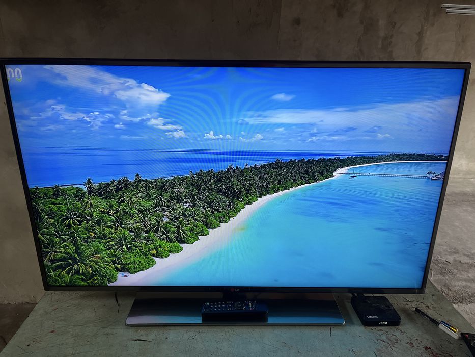 Телевізор LG PE47 Дюймів 47.Е смарт