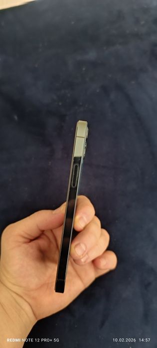 Iphone 12 pro, в гарному стані