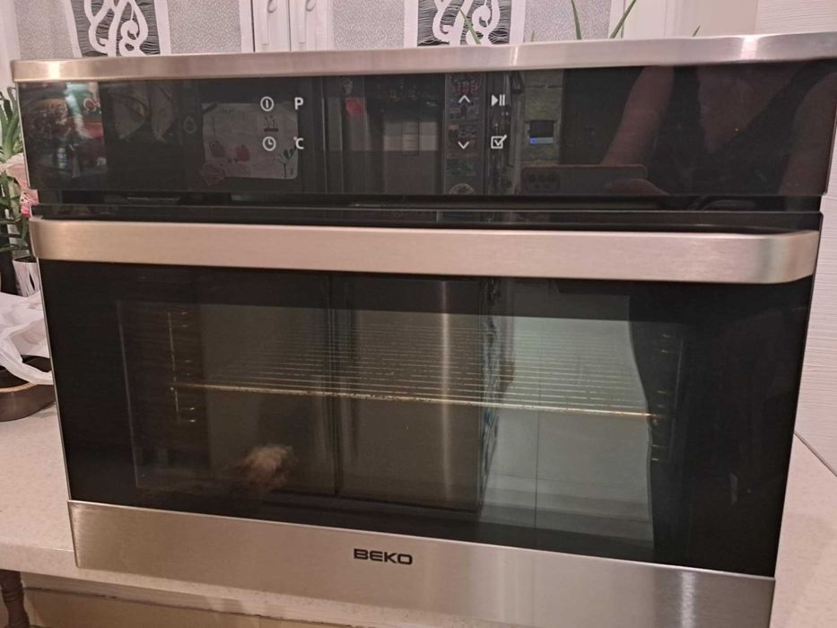 Piekarnik Beko kompaktowy 59 cm szeroki 45 cm wysoki
