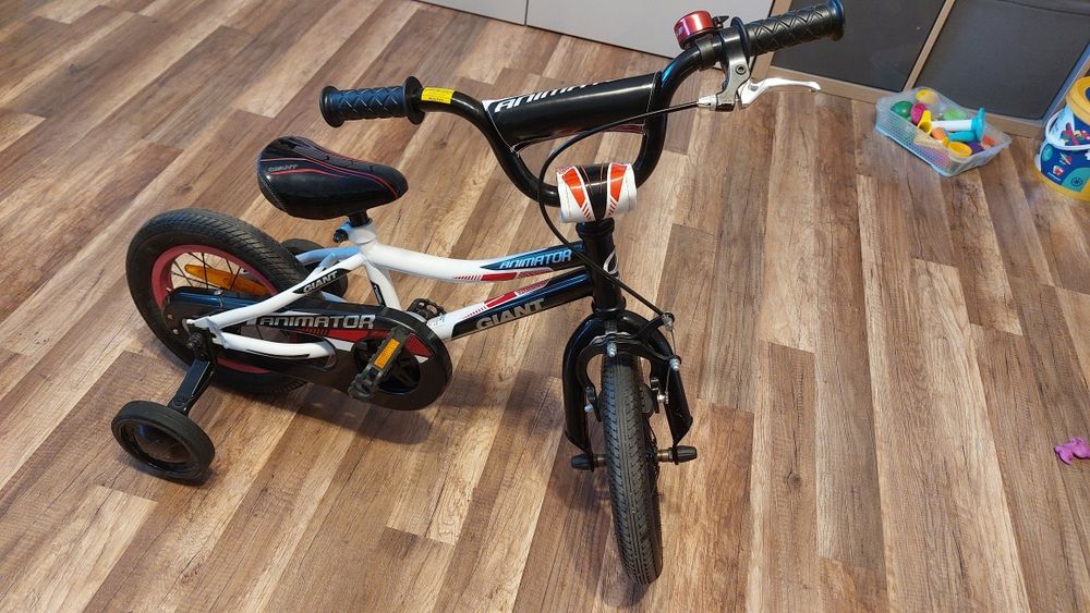 Rower Giant Animator 12 najmniejszy rowerek dla dzieci
