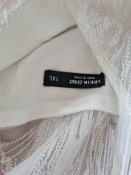 Piękna suknia ślubna z tiulem Shein XL koronką