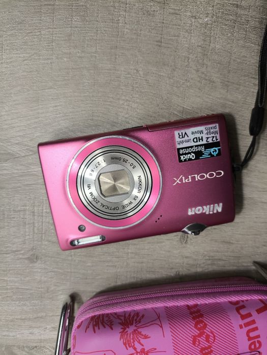 Máquina fotográfica Nikon S5200