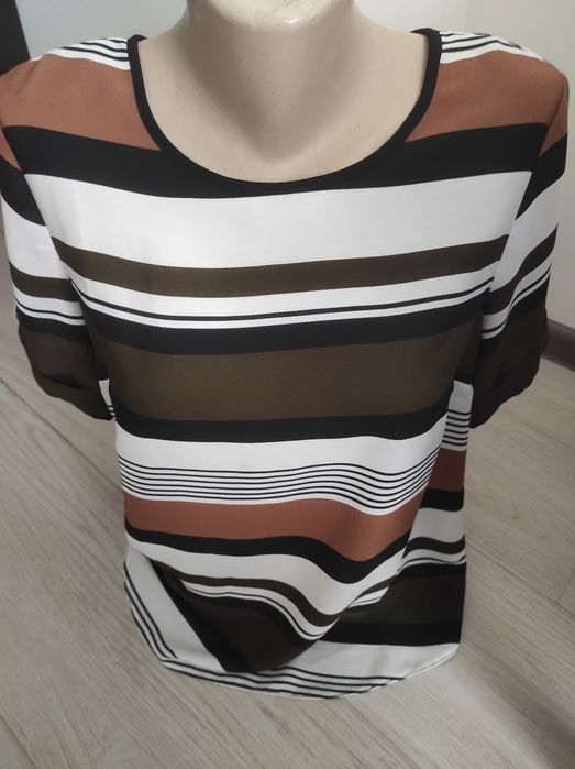 Стильна фірмова блуза Dorothy Perkins.