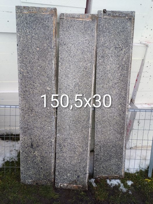 Parapety granitowe używane