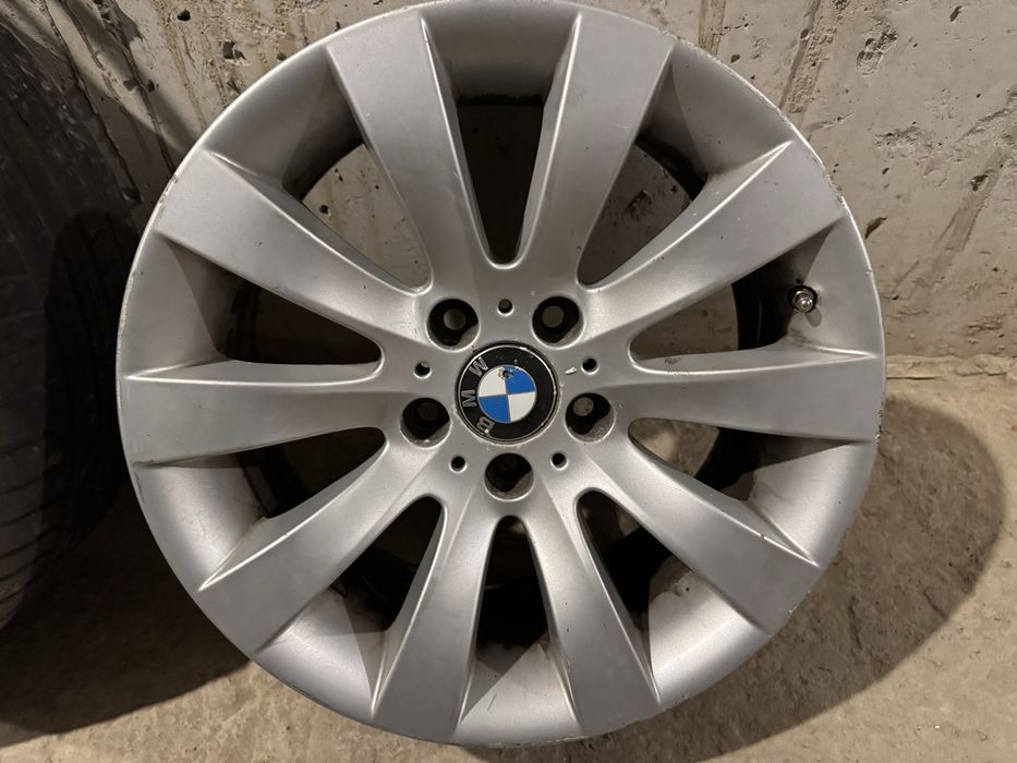 Продам потужні онигінальні диски BMW/R 17,в рідній фарбі.