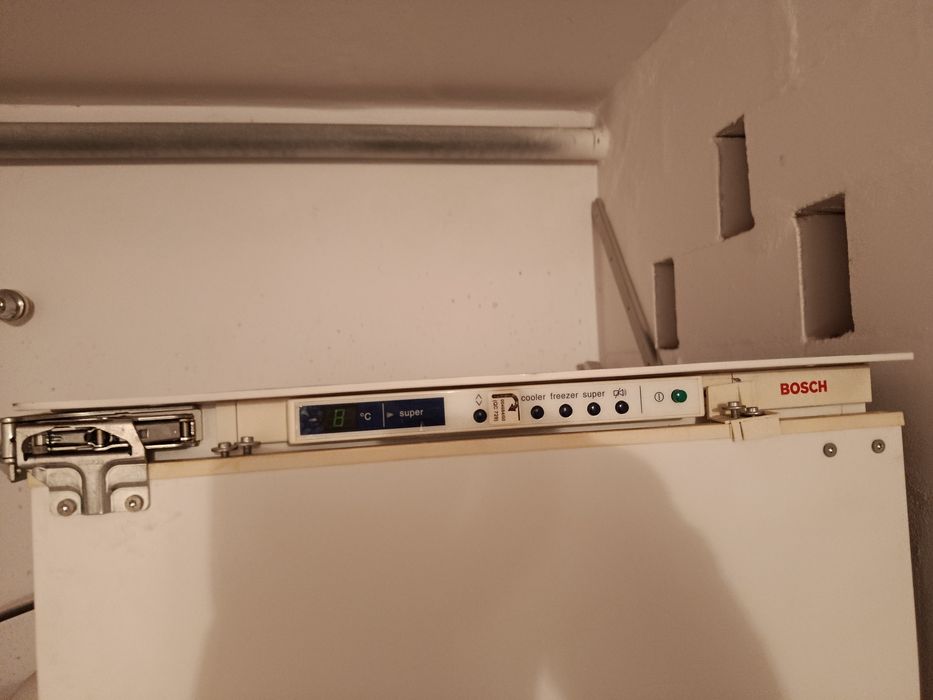 Lodówka do zabudowy wysoka BOSCH