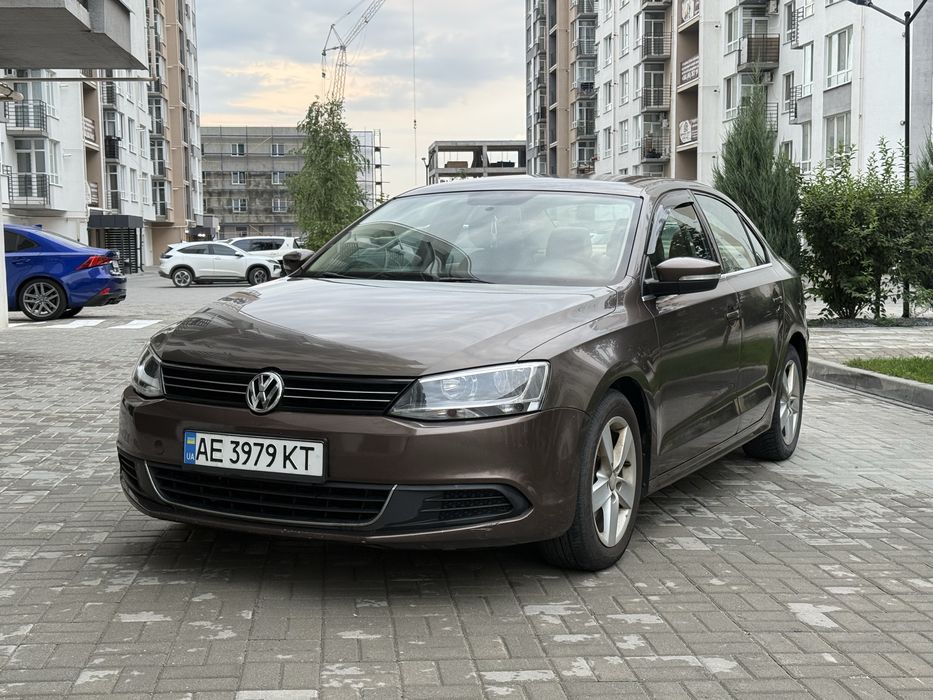 Продам Volkswagen Jetta 2012 2,5 газ/бенз