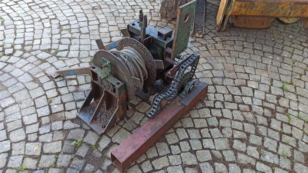 Wciągarka Leśna Zrywkowa Wyciągarka Ciągnik Leśny Zrywkowy Lina Liny