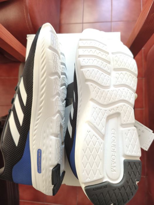 Tenis novos da Adidas tamanho 46