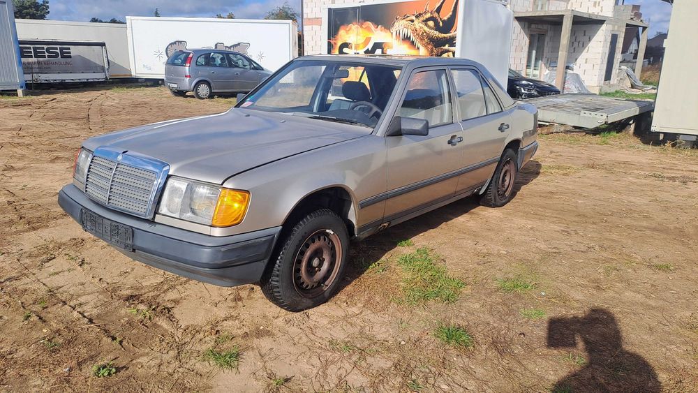 Mercedes-Benz W124