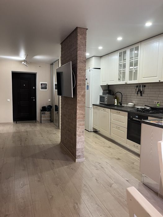 ЖК Щасливий Оксамитова 20, поруч Епіцентр Житомирська Академмістечко