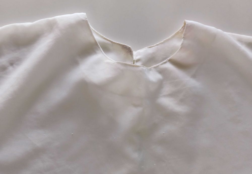 biała elegancka bluzka dla puszystej pani rozmiar XXL crop top
