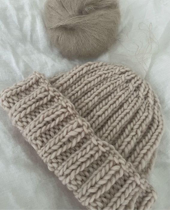 Czapki handmade robione recznie welniane