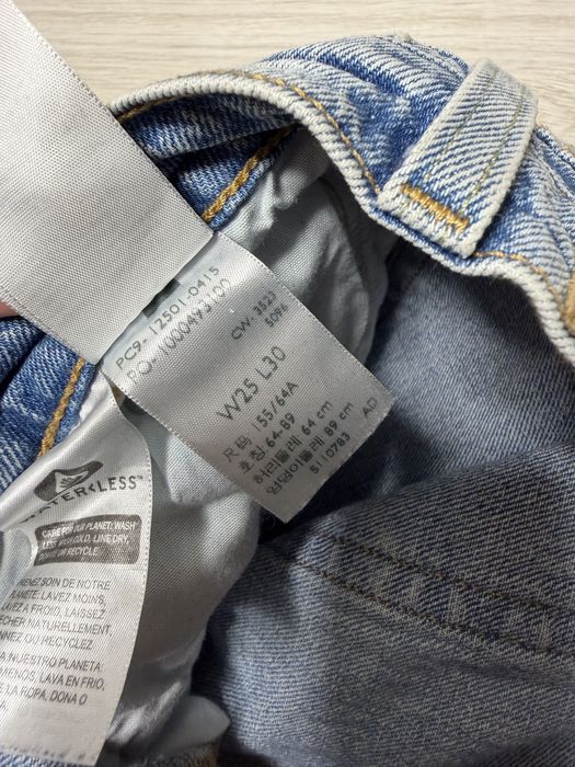 2 пари джинс Levi’s 25/30