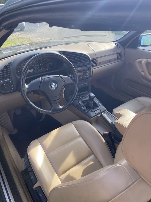 Bmw 318i.  Zero rdzy. Austria. Skóry. Oryginal