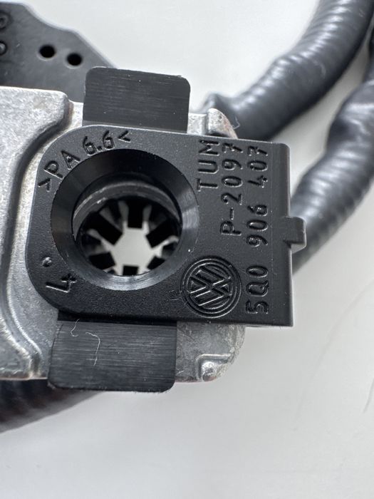 04L 907 805 FB czujnik nox VW Crafter Man nowy oryginalny