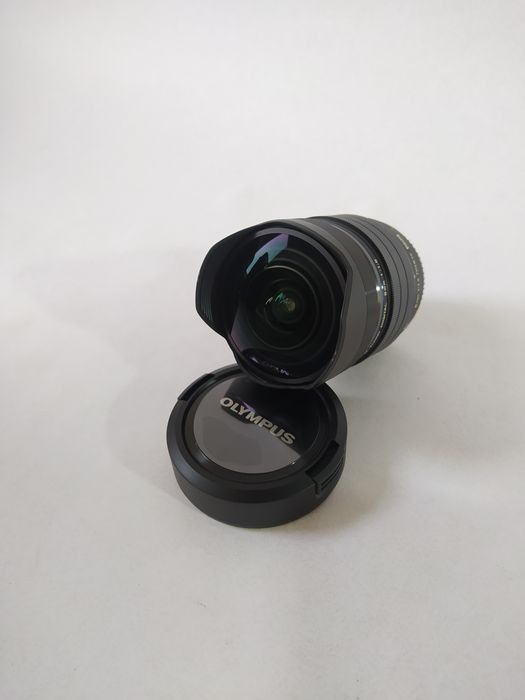 Об'єктив Olympus ZUIKO DIGITAL ED 8mm f/1,8 НОВИЙ