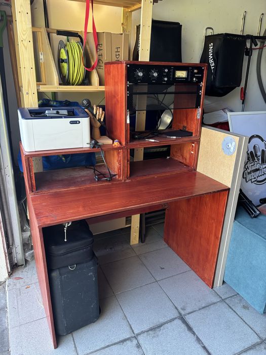 Biurko do studia nagrań - 2x rack 4U