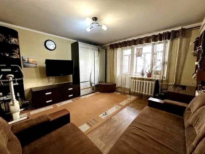 Срочно продам 2х комн квартиру Новые Дома, пр Григоренко 1 выс/5 с балконом, в отличном ж/сост.