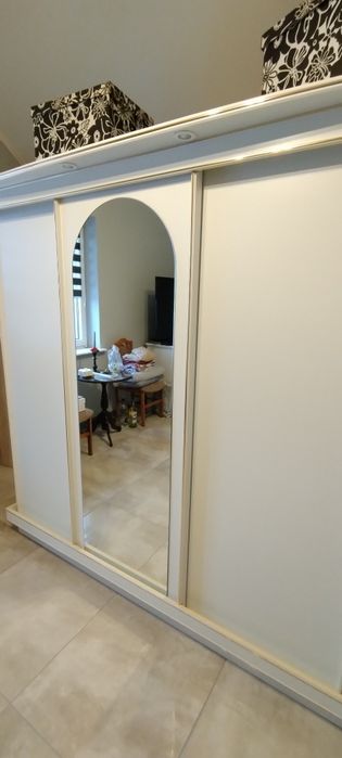 Szafa przesuwna 3 drzwiowa