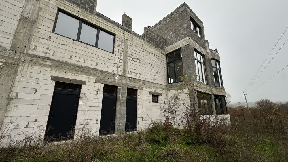 Продається частина будівлі