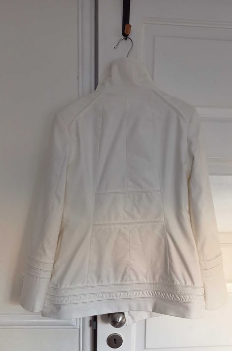 Casaco branco da Zara