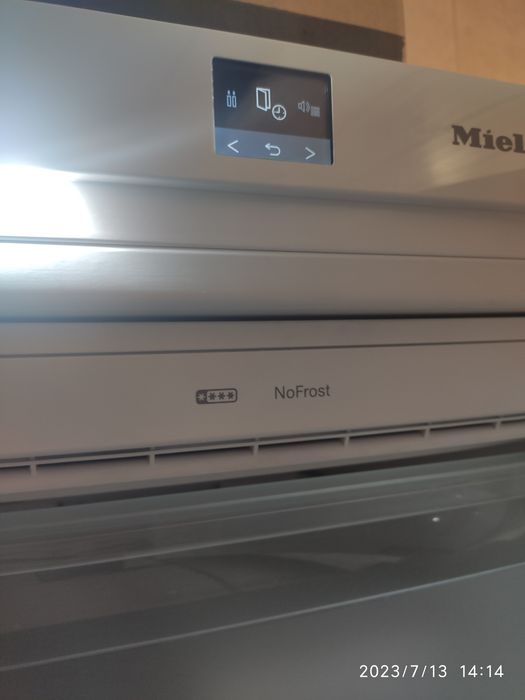 Miele FN 28263. ТОП. Морозильная камера