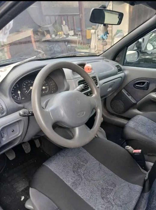 Carro sem nada apontar...