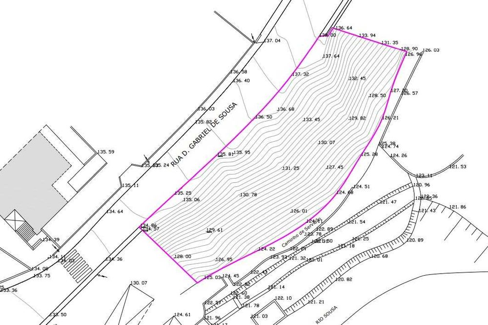 Terreno 1300m2 para construção com Projeto