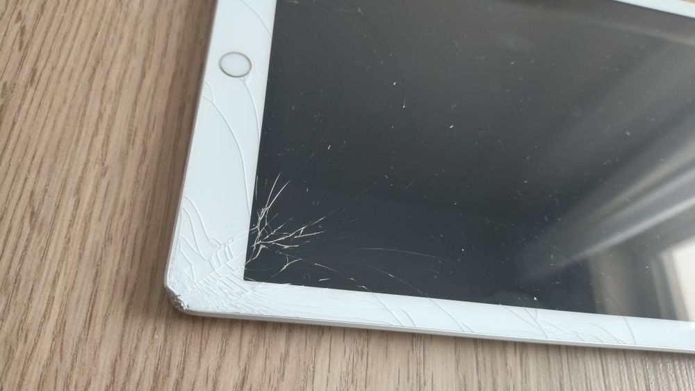 iPad 6 - Vidro Partido