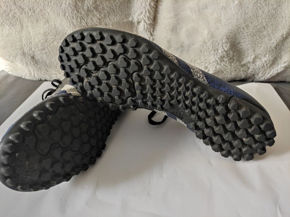 Buty piłkarskie predator adidas r40