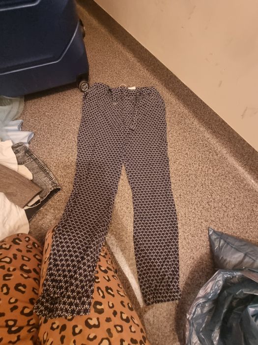 spodnie damskie M ze sciagaczami