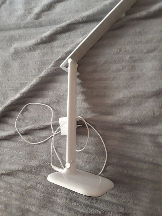 Лампа настольная ..