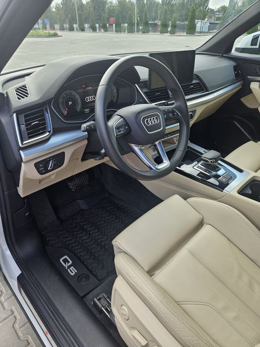 Audi q5 45 tfsi 2025 рік
